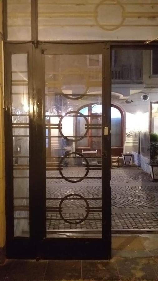 Nice Studio In Old Town Бухарест Екстер'єр фото