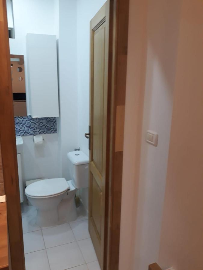 Nice Studio In Old Town Бухарест Екстер'єр фото