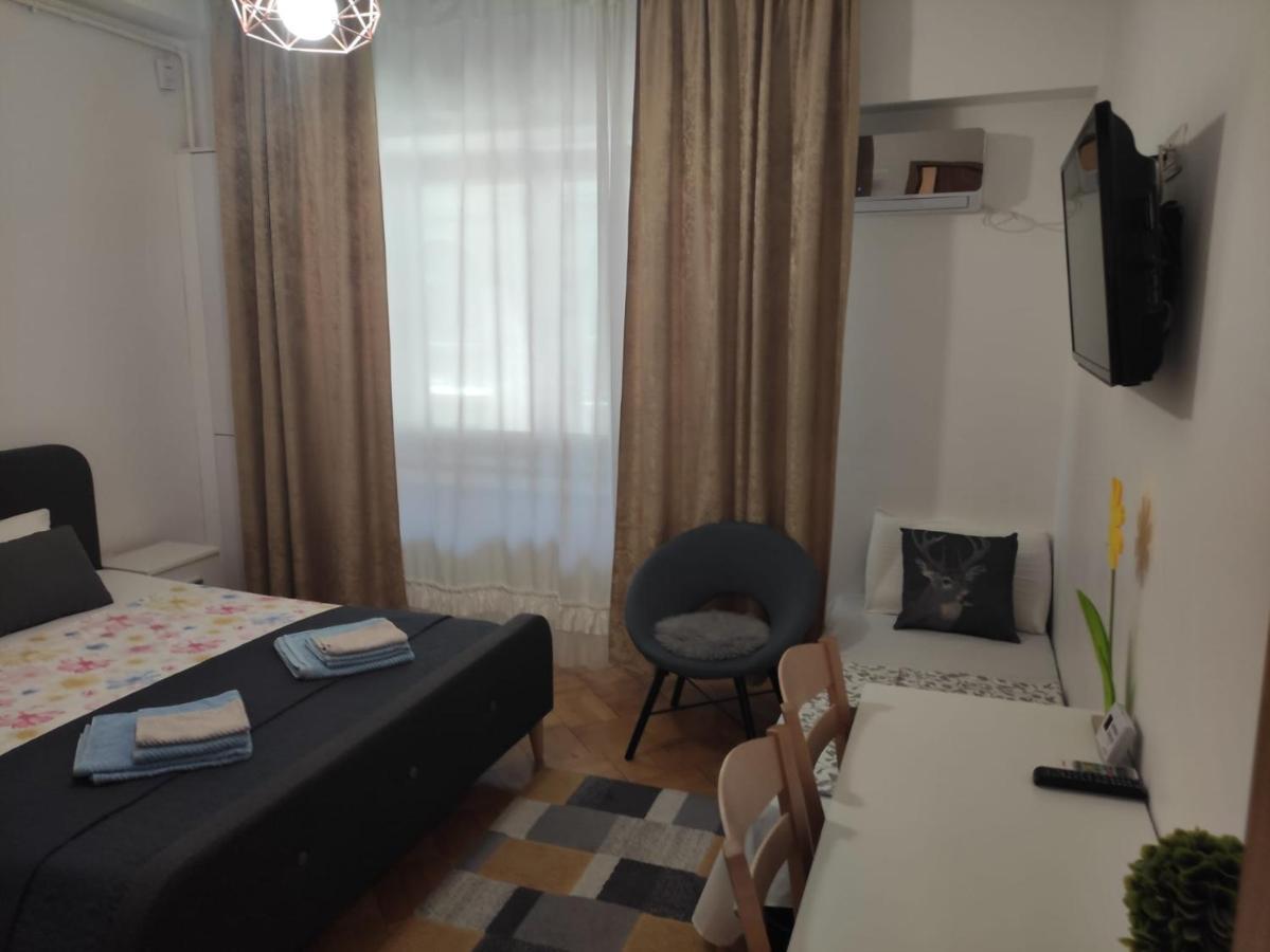 Nice Studio In Old Town Бухарест Екстер'єр фото