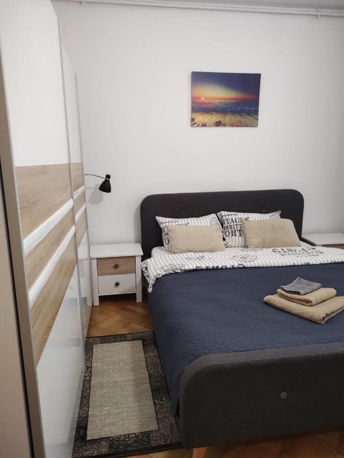 Nice Studio In Old Town Бухарест Екстер'єр фото